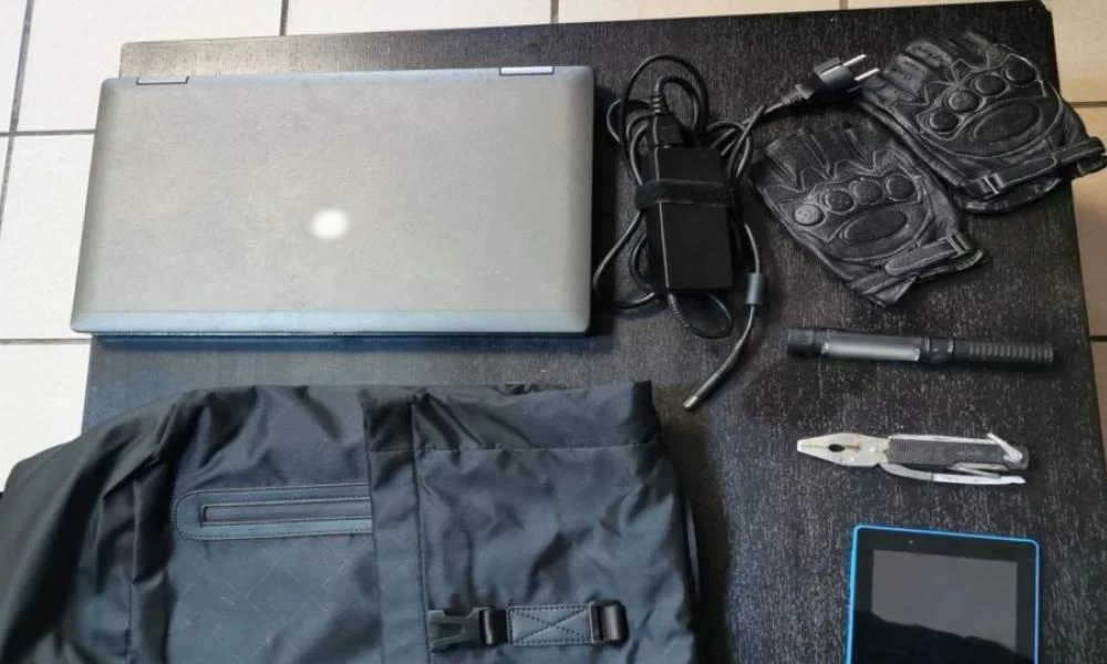 Μετανάστες διέρρηξαν έξι αυτοκίνητα στην Χίο